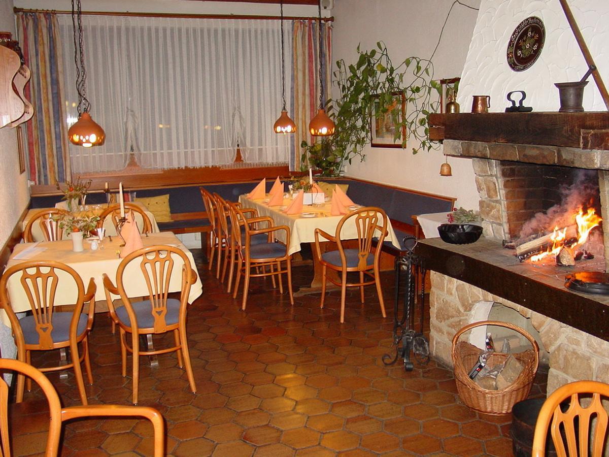 Gasthof Rockensuess Schwalmstadt Εξωτερικό φωτογραφία